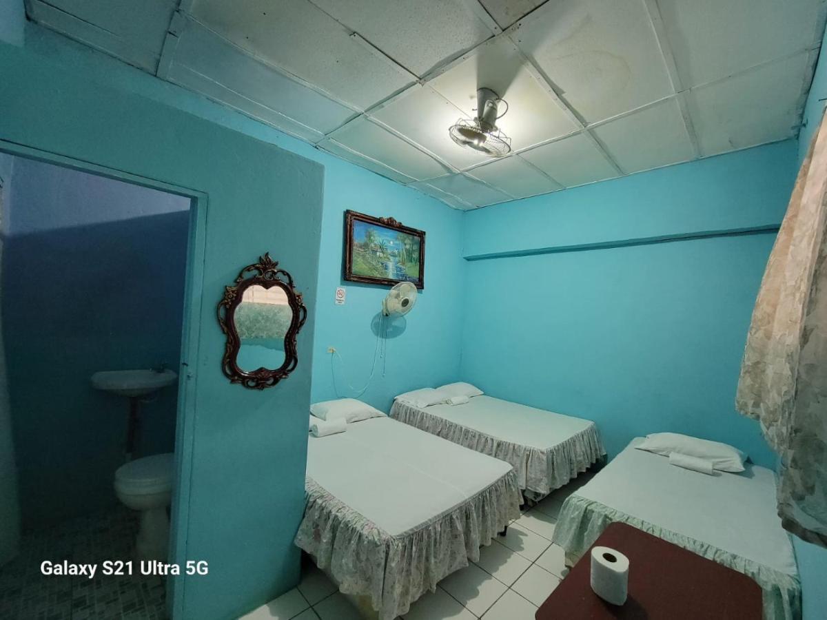 Hostel Rossy Сан Хуан дел Сур Екстериор снимка