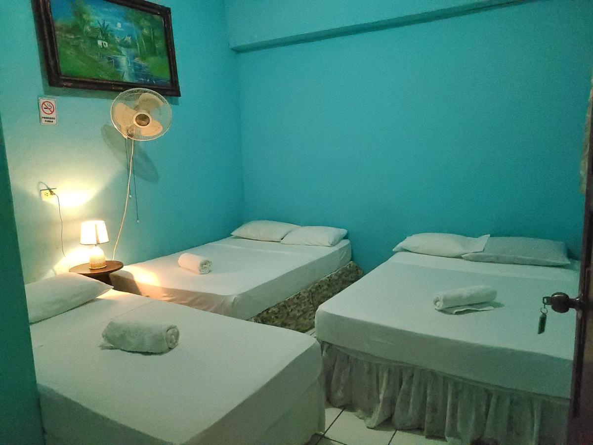 Hostel Rossy Сан Хуан дел Сур Екстериор снимка