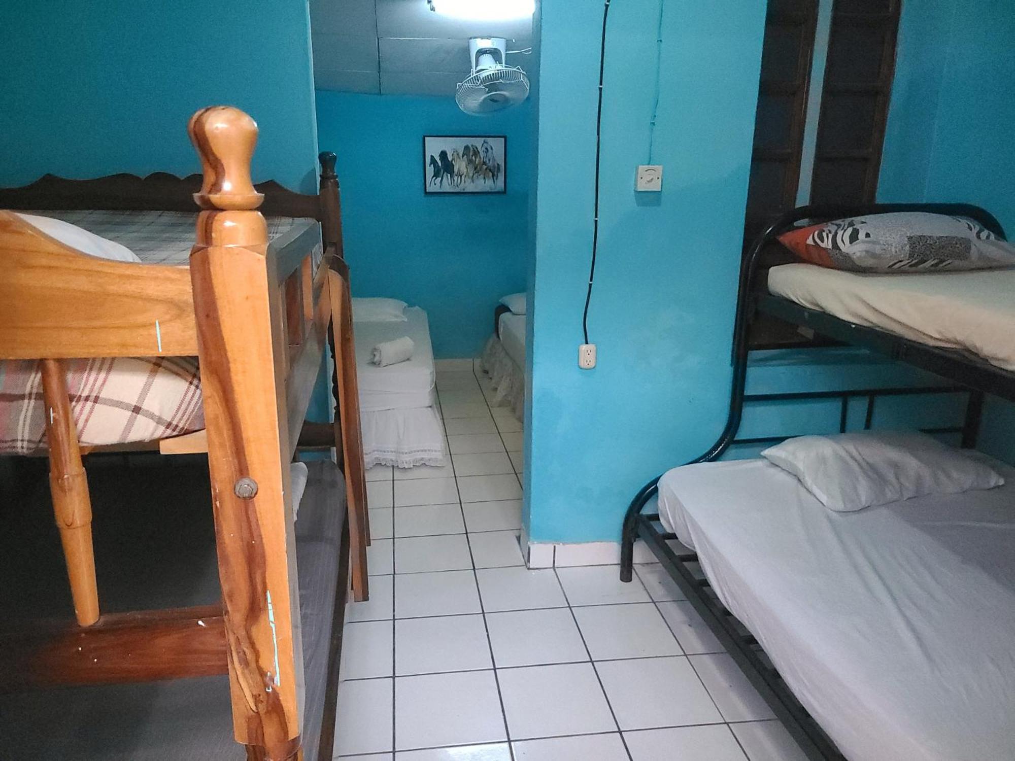Hostel Rossy Сан Хуан дел Сур Екстериор снимка
